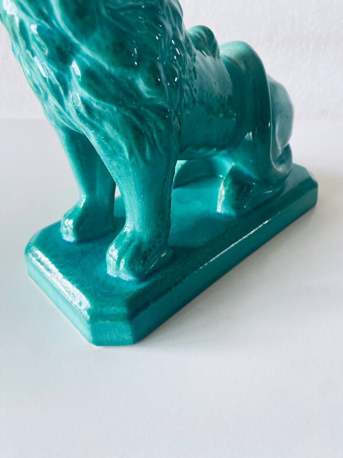 Ceramic lion sculpture