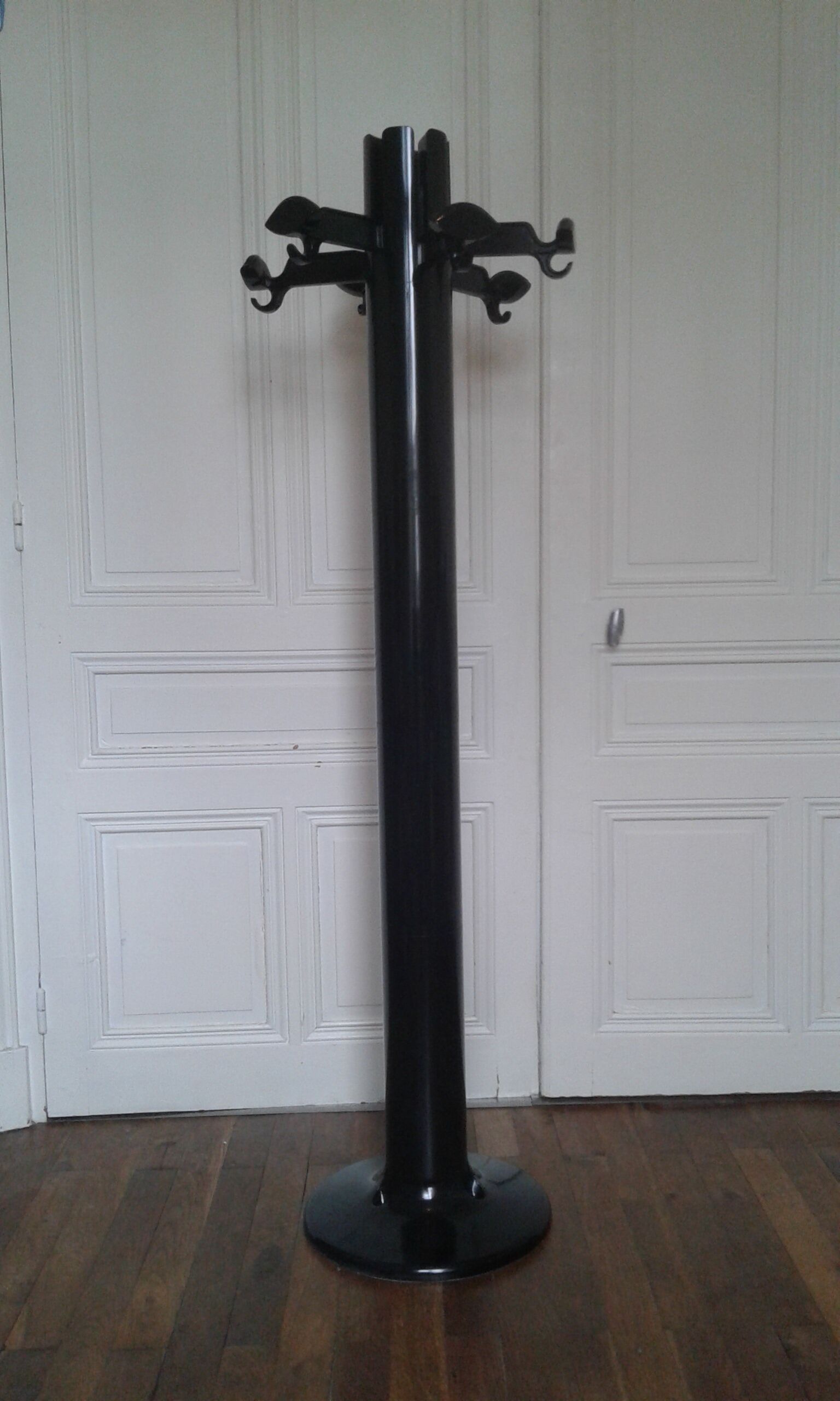 Coat rack by Giancardo Piretti