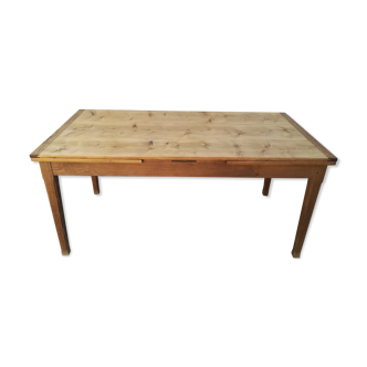 Farmhouse table with two extensions