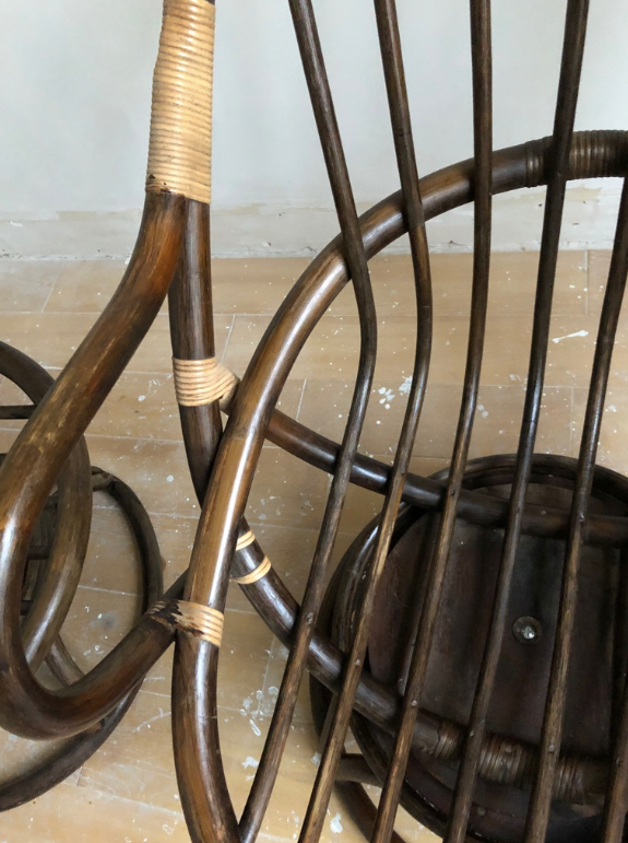 Lot of two rotating rattan chairs