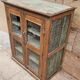 Ancien cabinet vitré en teck birman