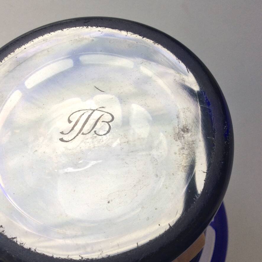 Signed Baccarat crystal overlay vase, 1940s