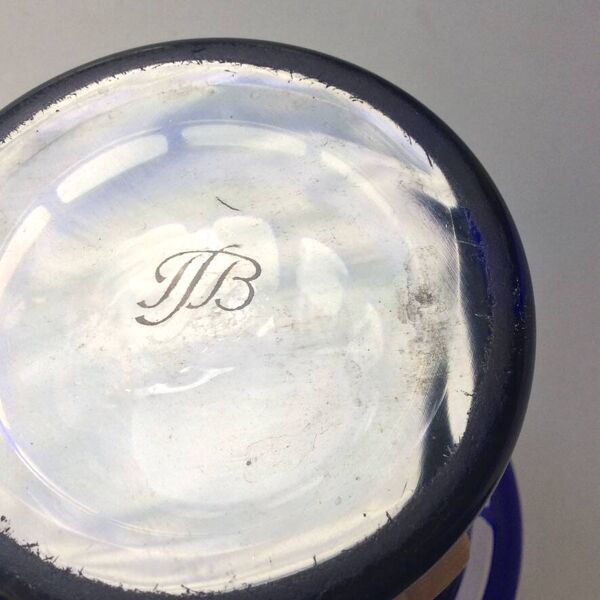 Vase overlay en cristal baccarat signé, années 40