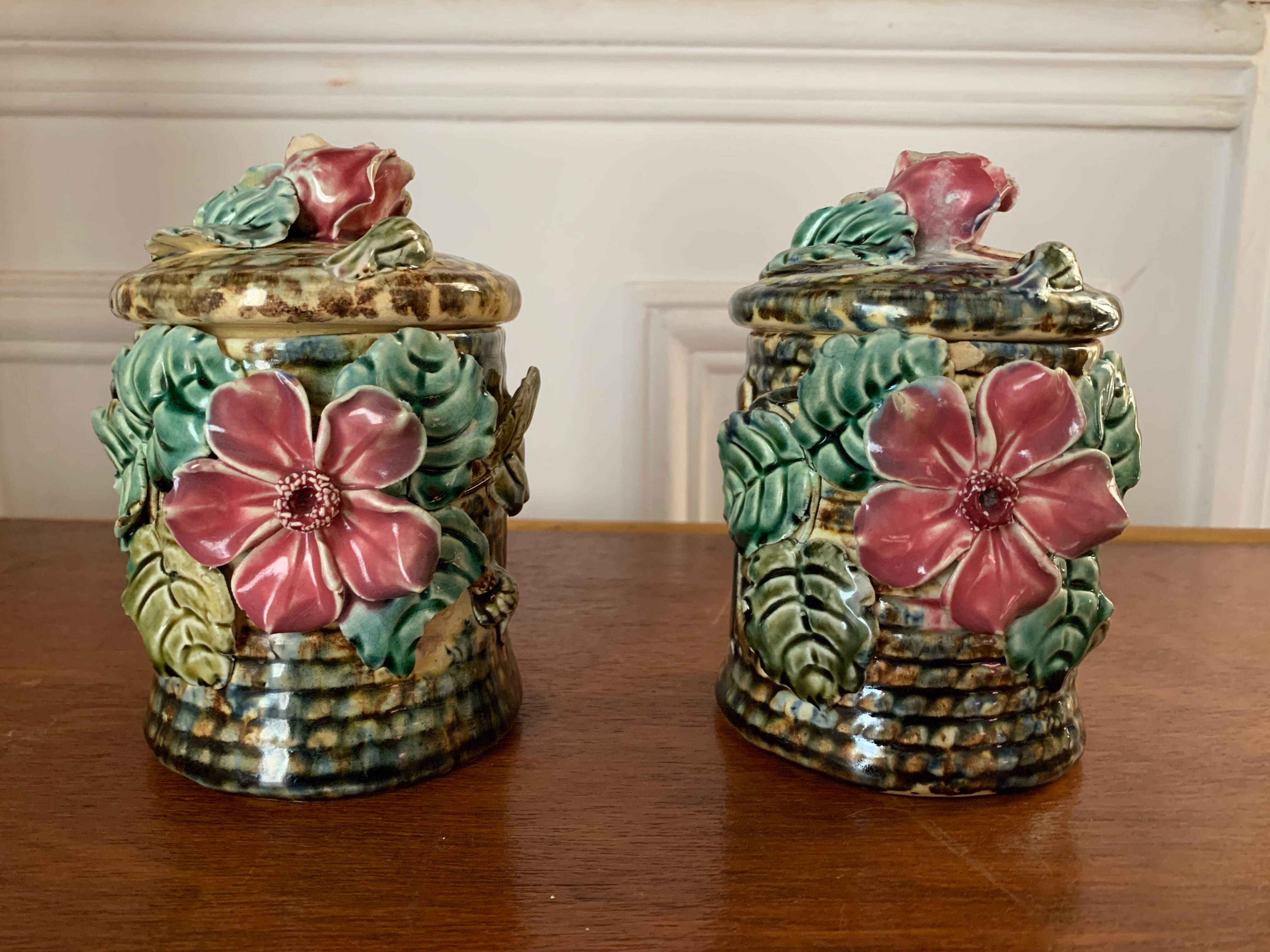 Pots in slurry flowers in relief