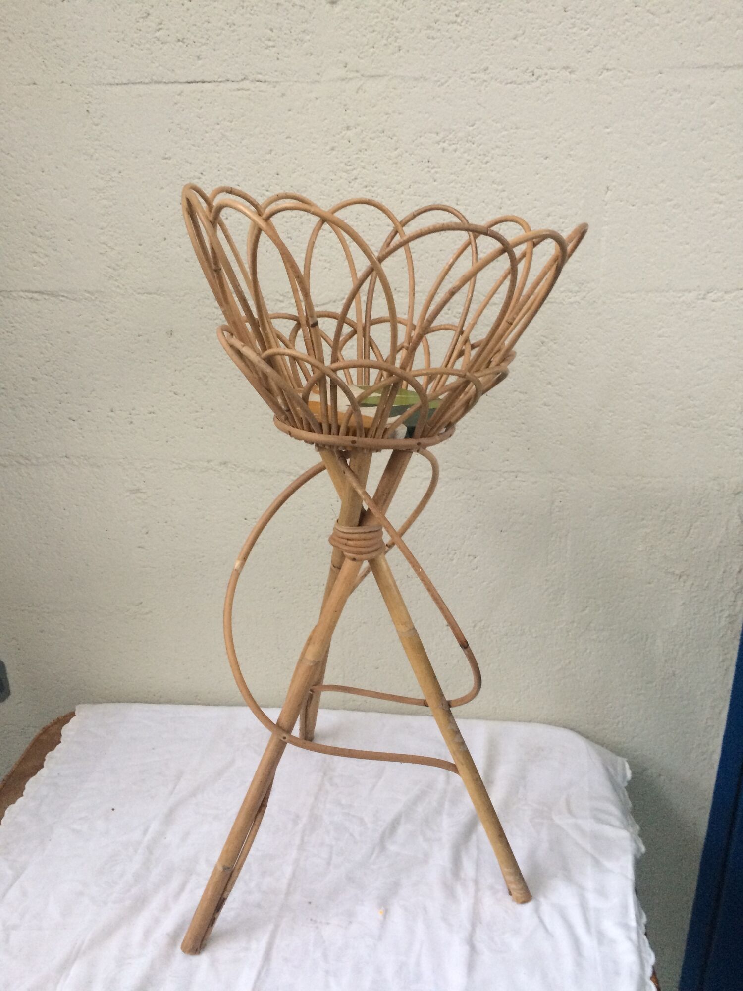 Porte plante en rotin et bambou vintage 1960