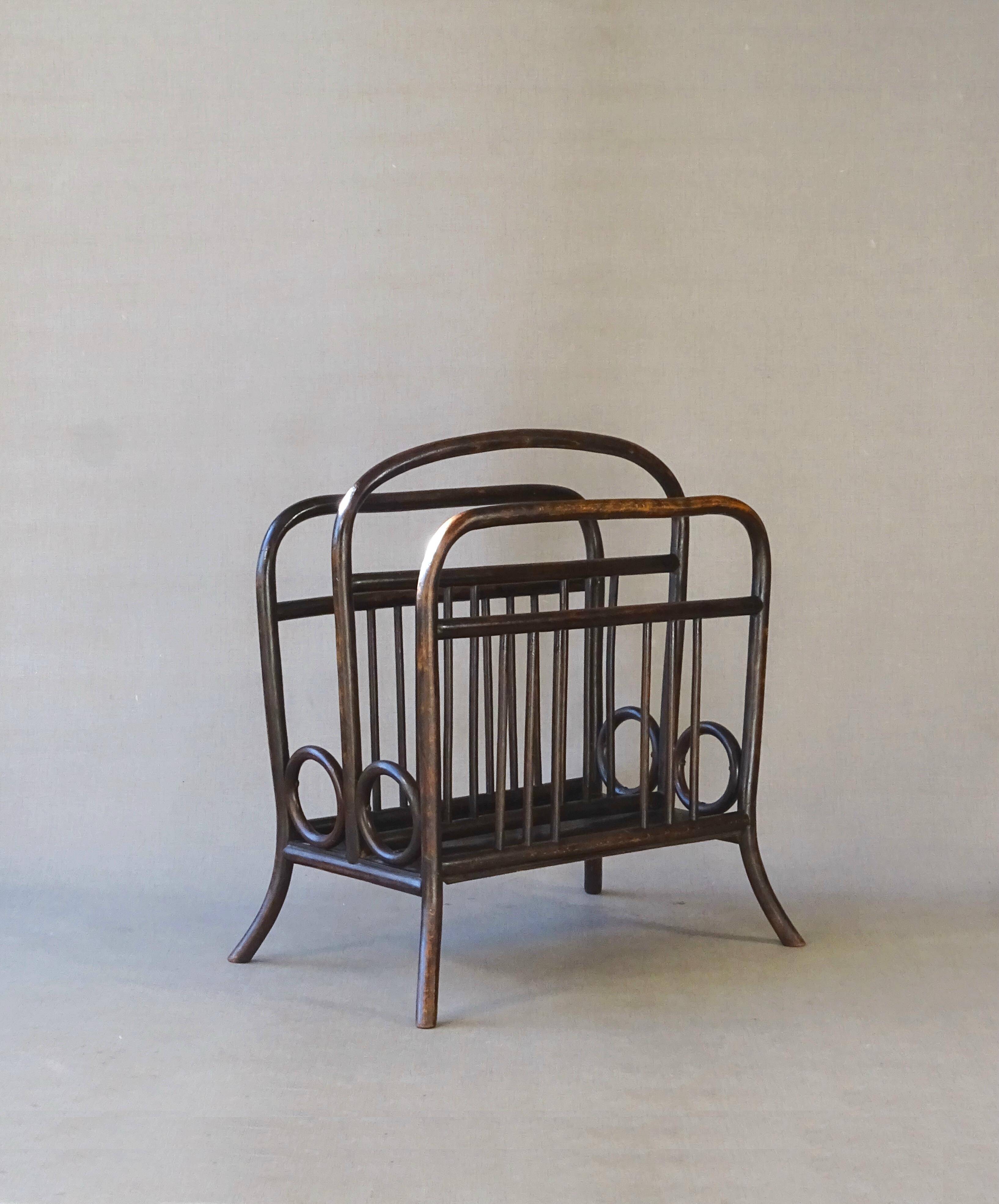 Magazine rack THONET No. 33 from 1904 - Viennese Secession -