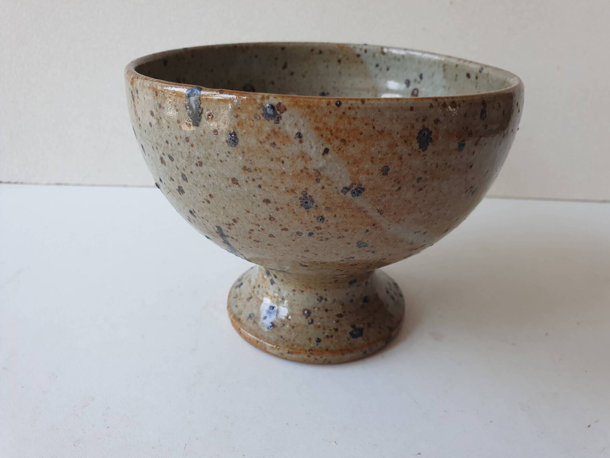 Pyrite stoneware ceramic bowl / cup signed Suzanne Dauliach Vallauris 60's