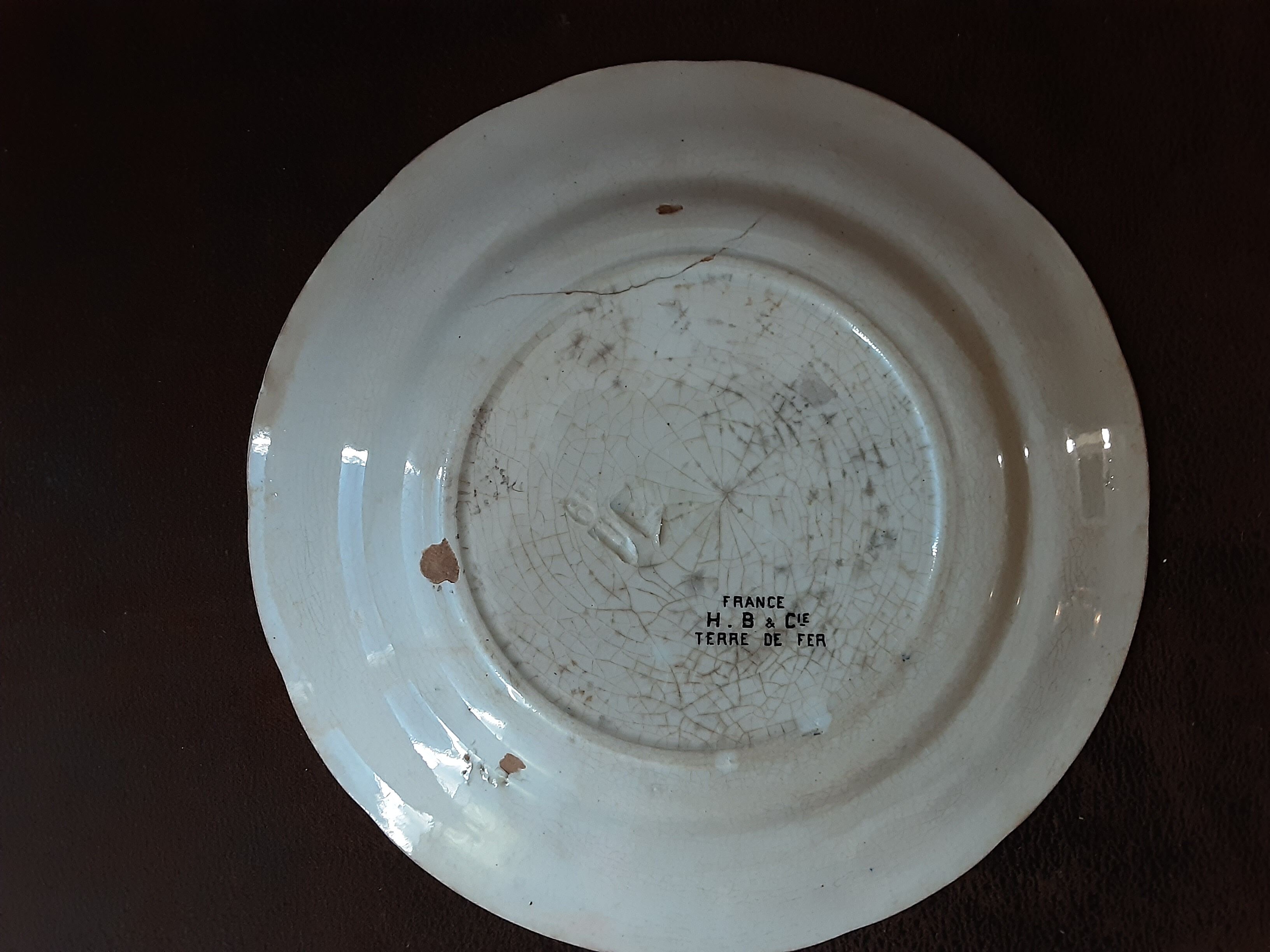 Ancienne assiette  décorative  h.b & cie  terre de fer