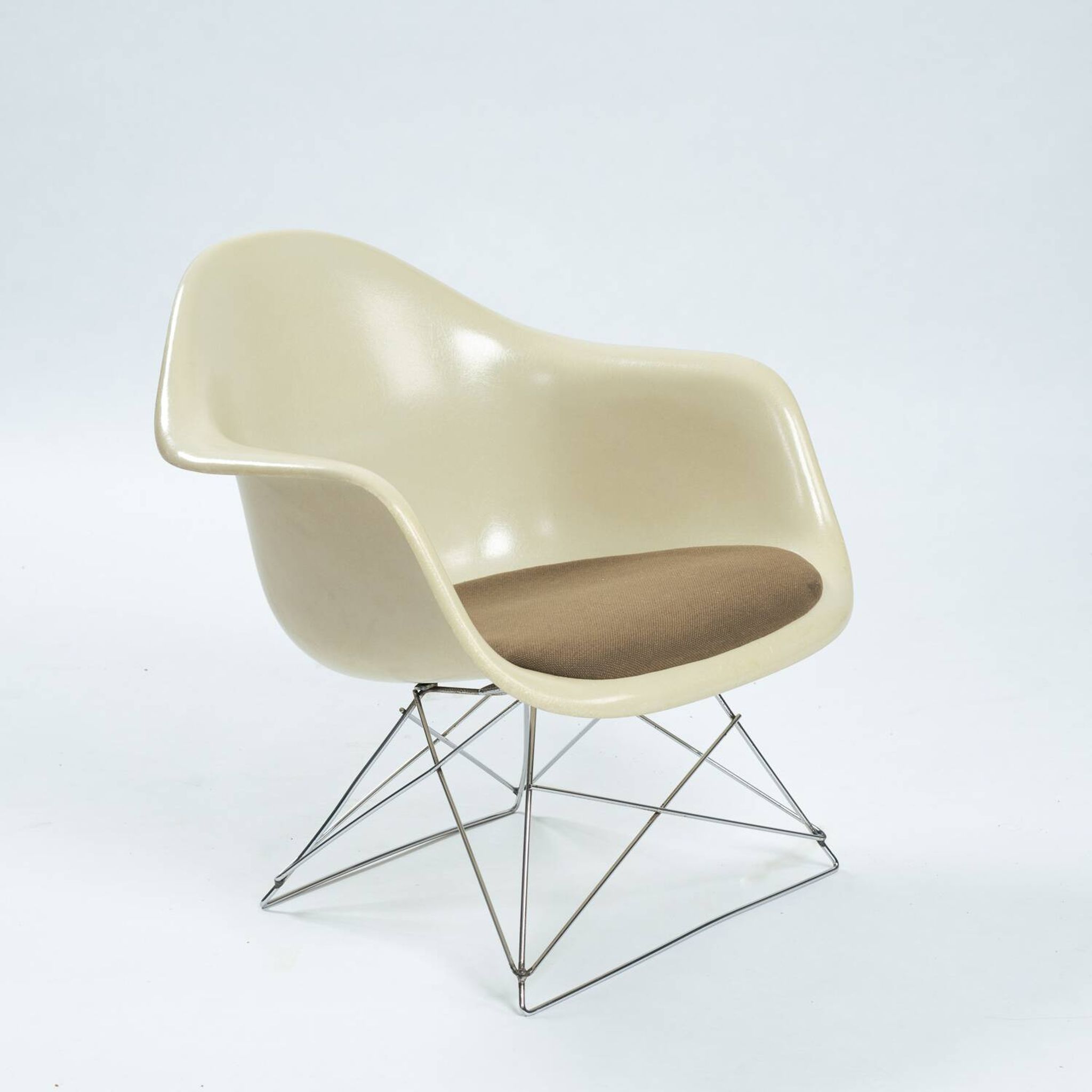 Fauteuil berceau LAR Cats de Charles et Ray Eames pour Herman Miller, années 1970