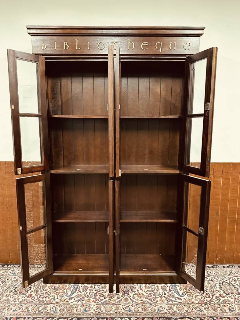Classic English Bibliotheque Bookcase