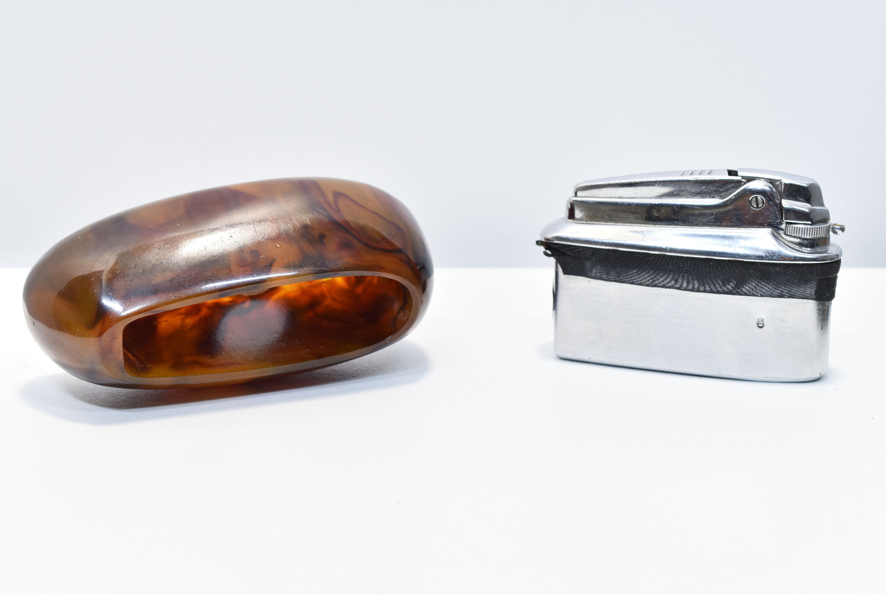 Briquet de table Ronson et son étui