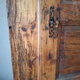 Une très jolie bonnetière ancienne