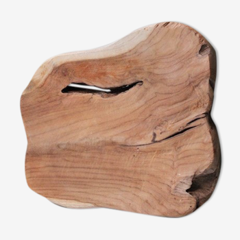 Rough wood cutting board