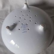Pornic earthenware drainer model Coq hollow feet