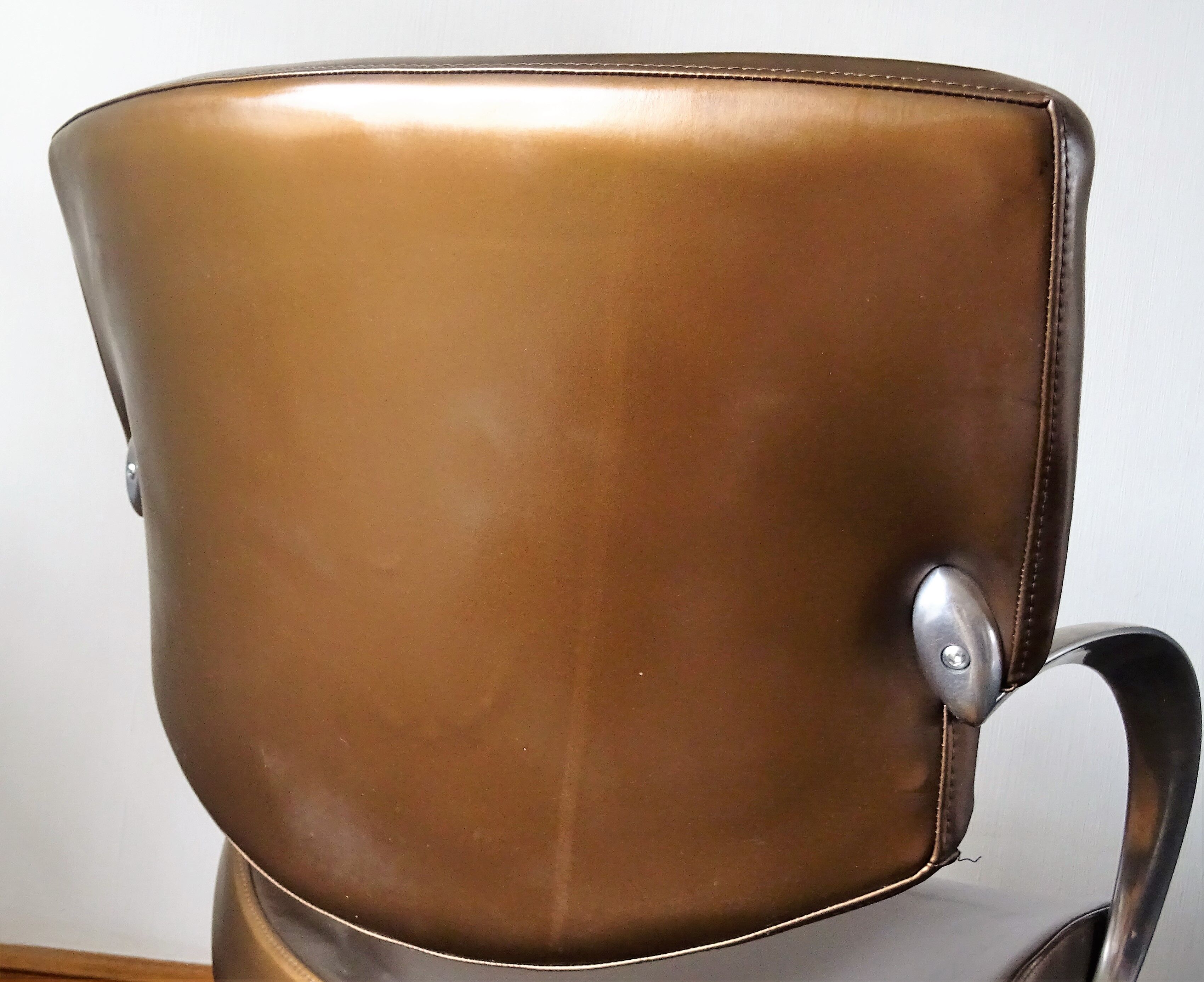 Barber hairdresser's chair