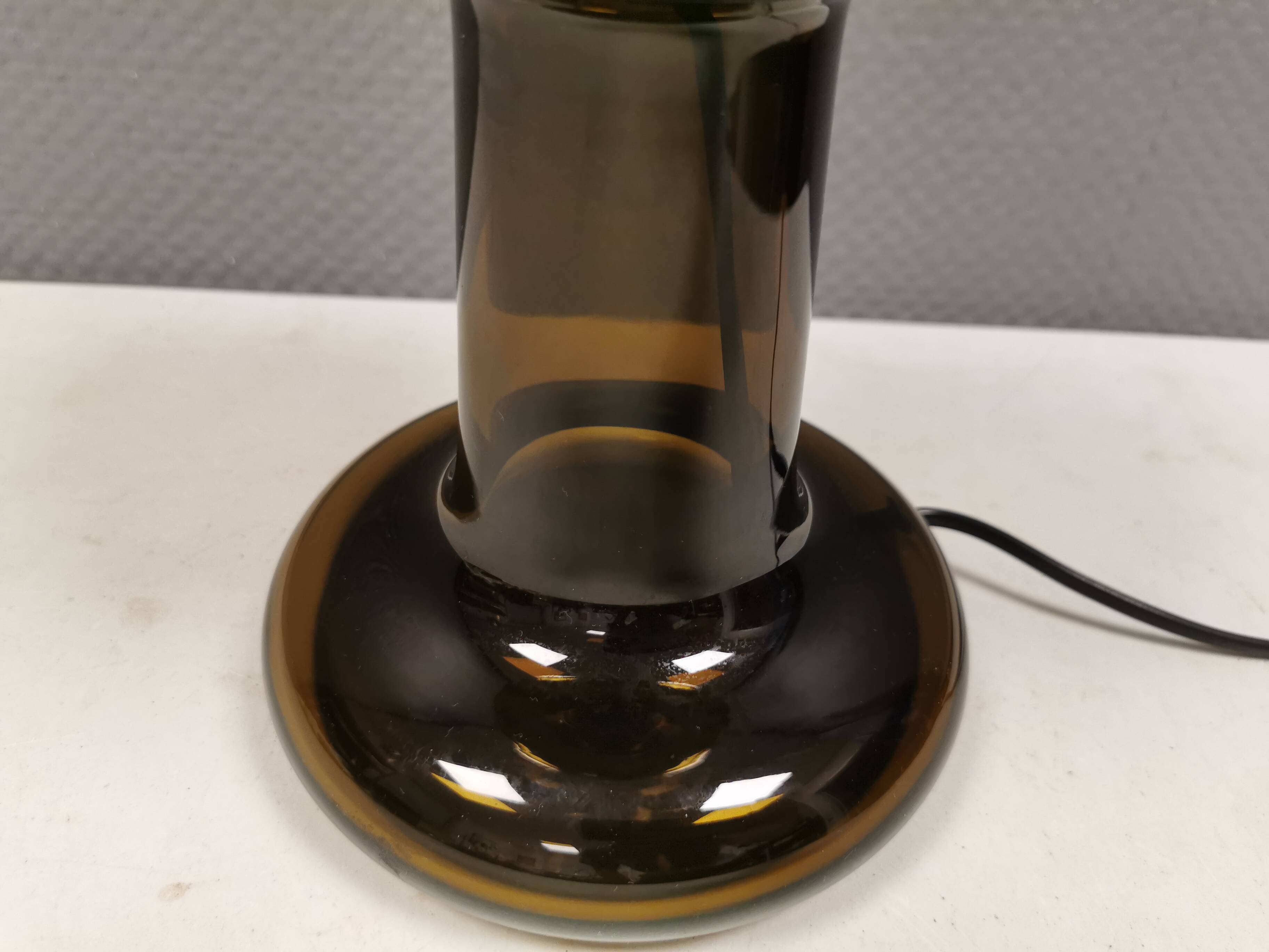 Extremely rare ‘Granny’ table lamp designed by Michael Bang for Holmegaard