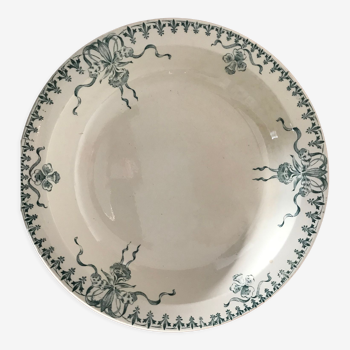 Round dish in opaque porcelain from gien