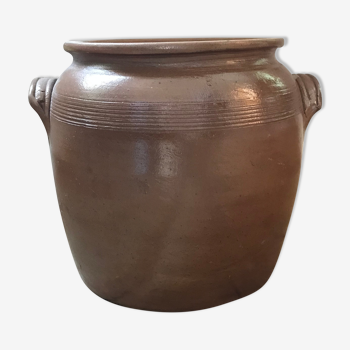 Sandstone pot