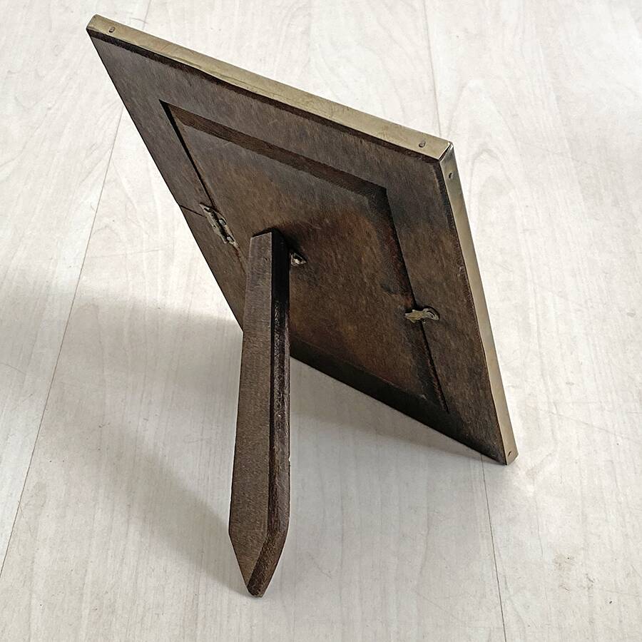 Metal photo frame