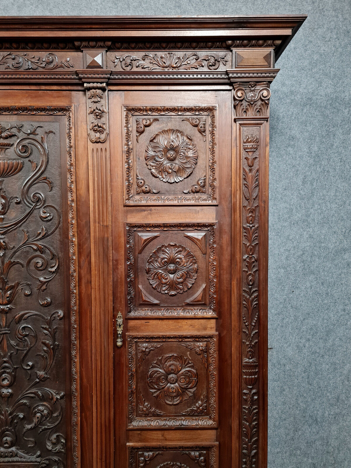 Renaissance style wardrobe in solid walnut circa 1850-1880