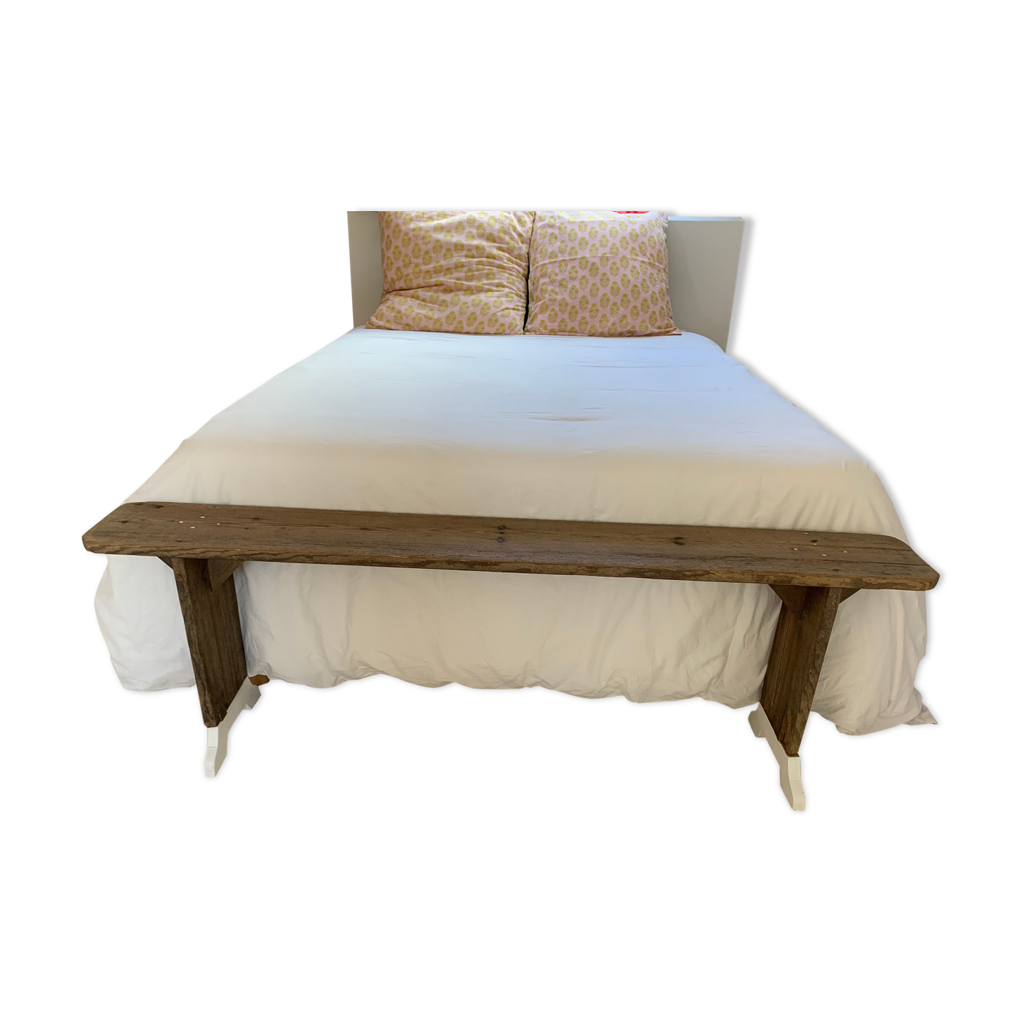 Light oak bench, lower feet painted white