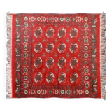 Tapis persan, fait à la main. 100X102 cm.