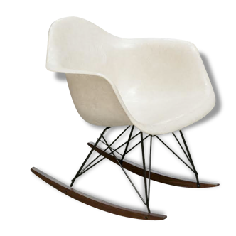 Rocking chair Eames Herman Miller parchemin