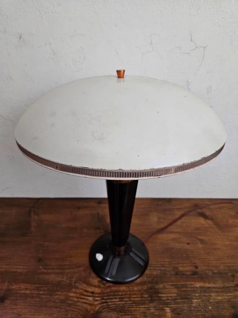 Jumo art deco lamp in bakelite