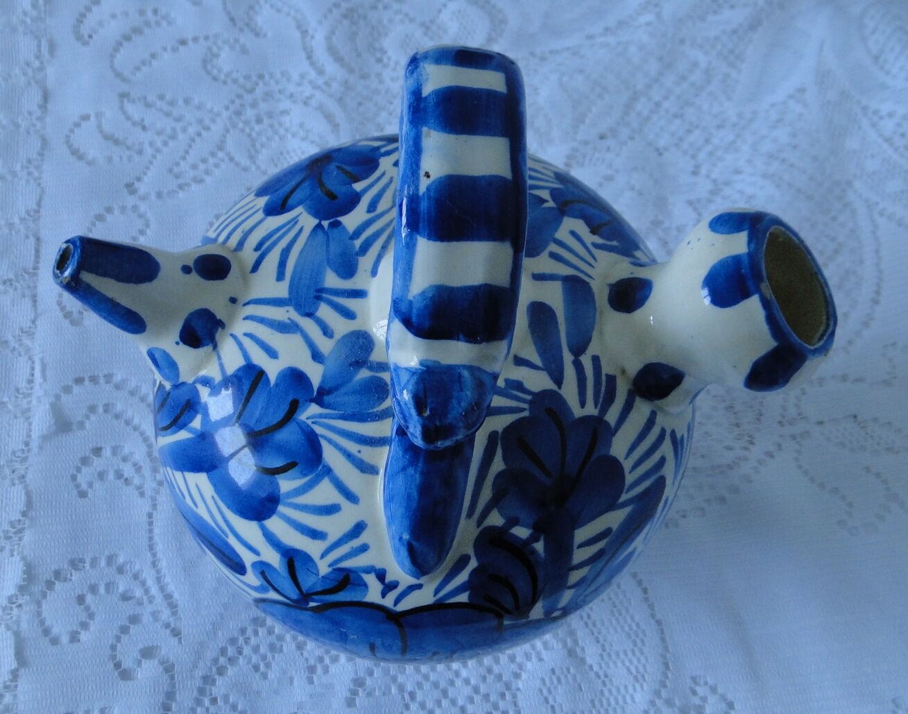 Gargoulette decor blue and white handicraft work in ceramic