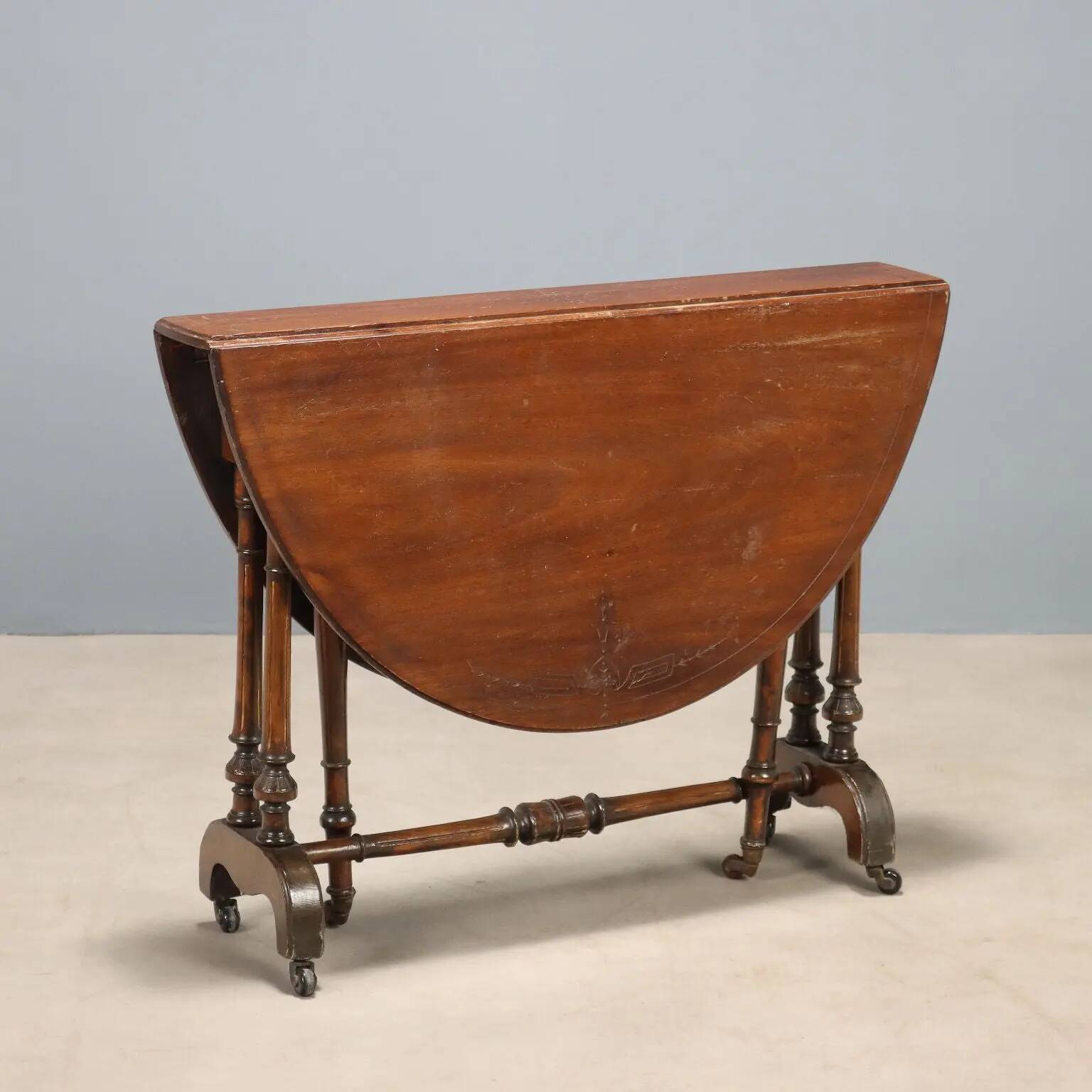 Antique mahogany side table, United Kingdom, 19th century