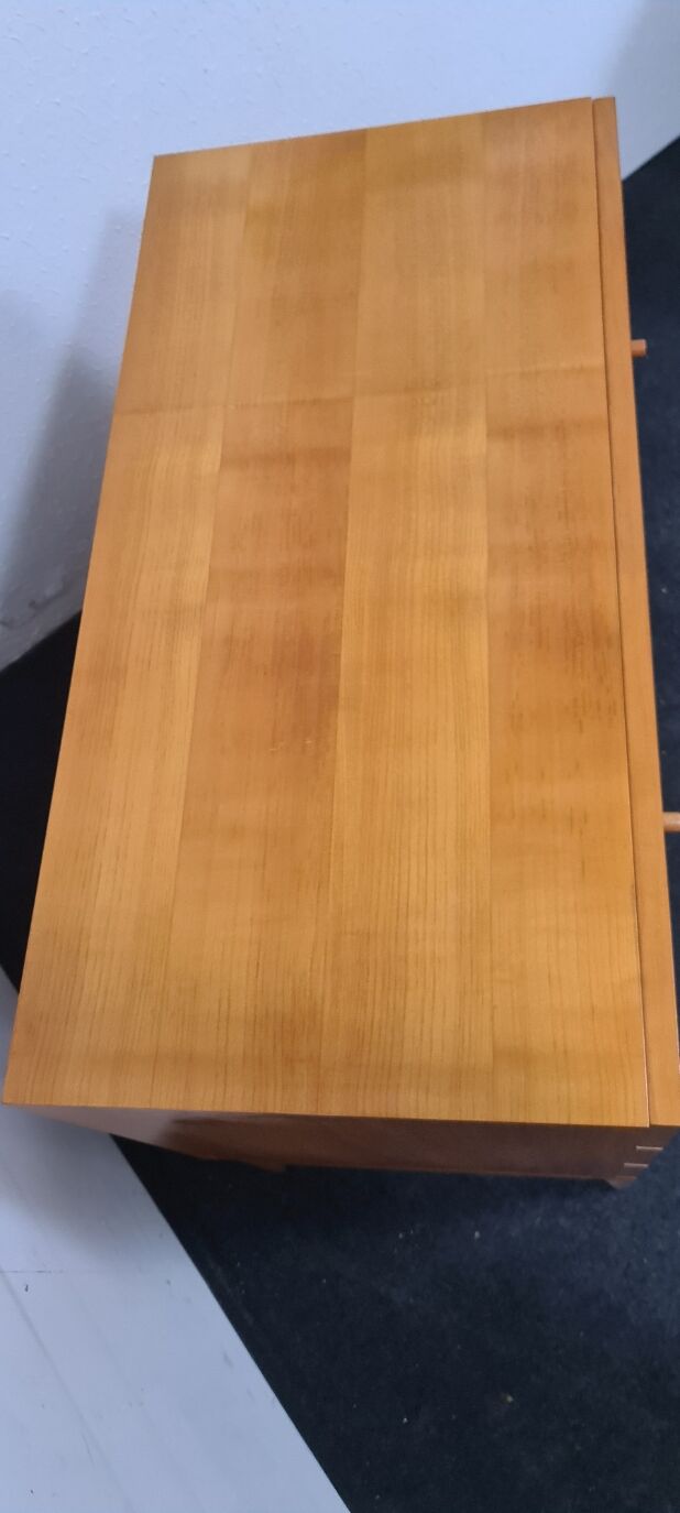 Vintage chest of drawers