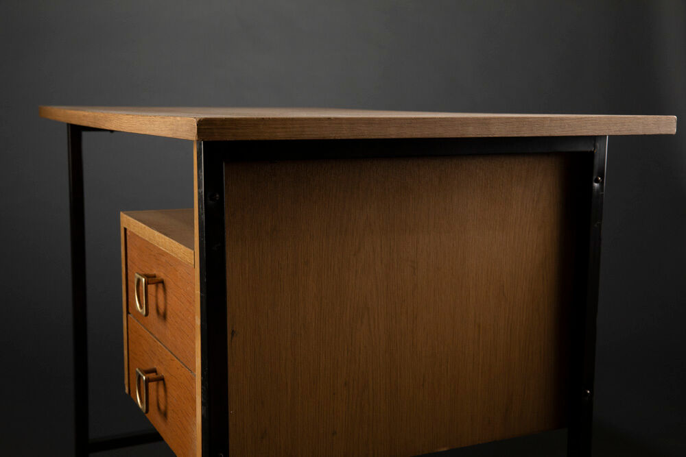 Small vintage office