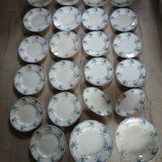 Longwy iron earth dinnerware set