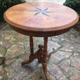 Pedestal table