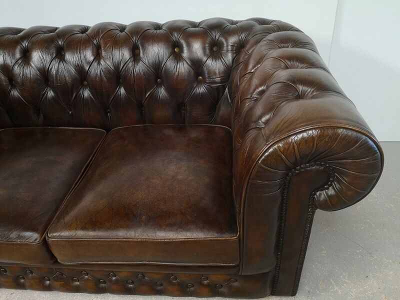 Sofa chesterfield brown leather two seats