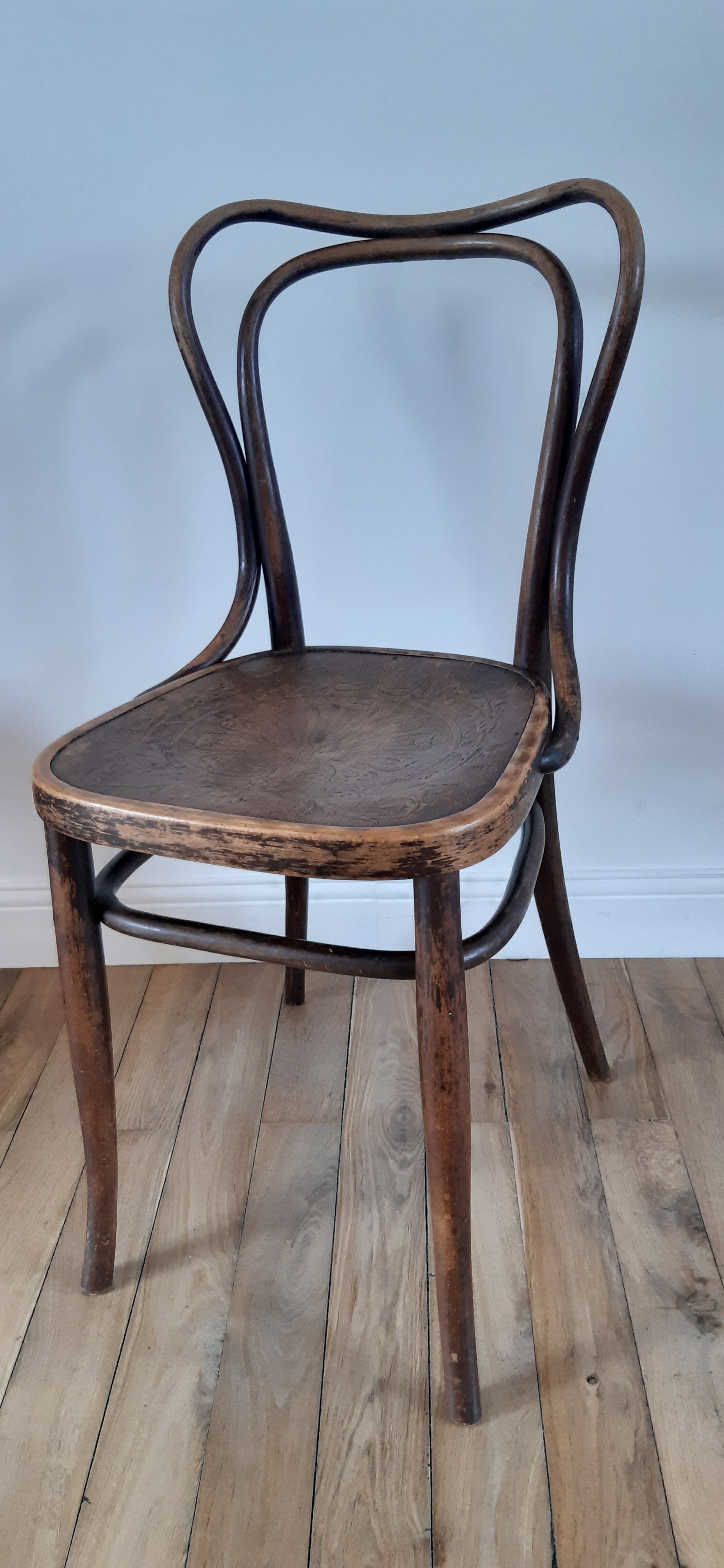 Chaise Jacob & Josef Kohn en bois courbé et gravé 1800