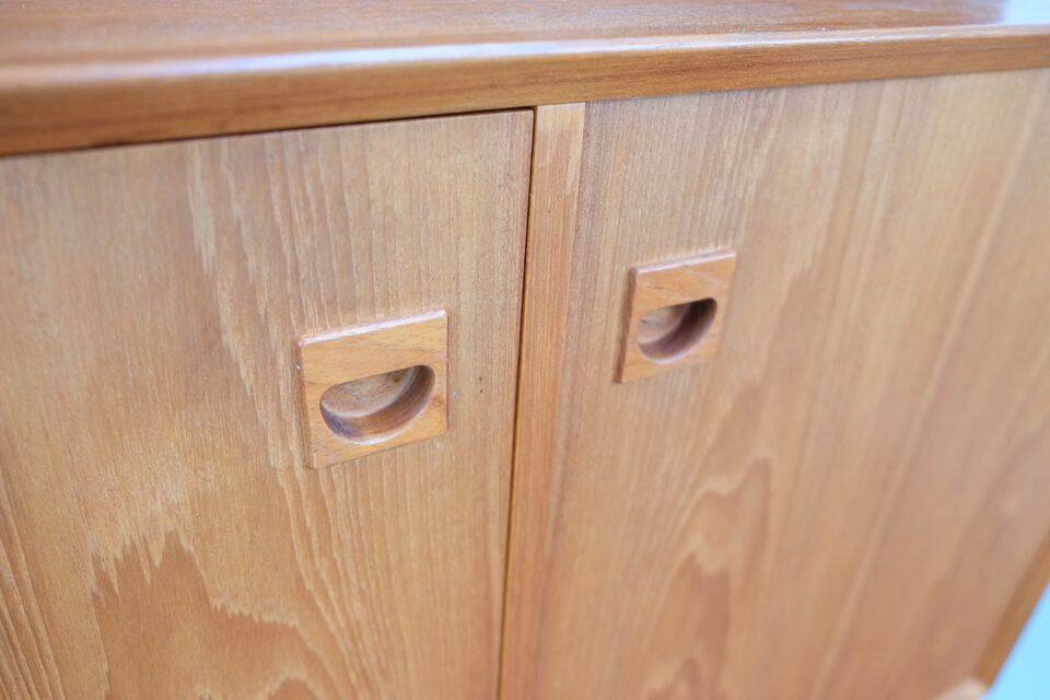 Commode, sideboard, dresser in teak 60s/70s style, retro Danish style.
