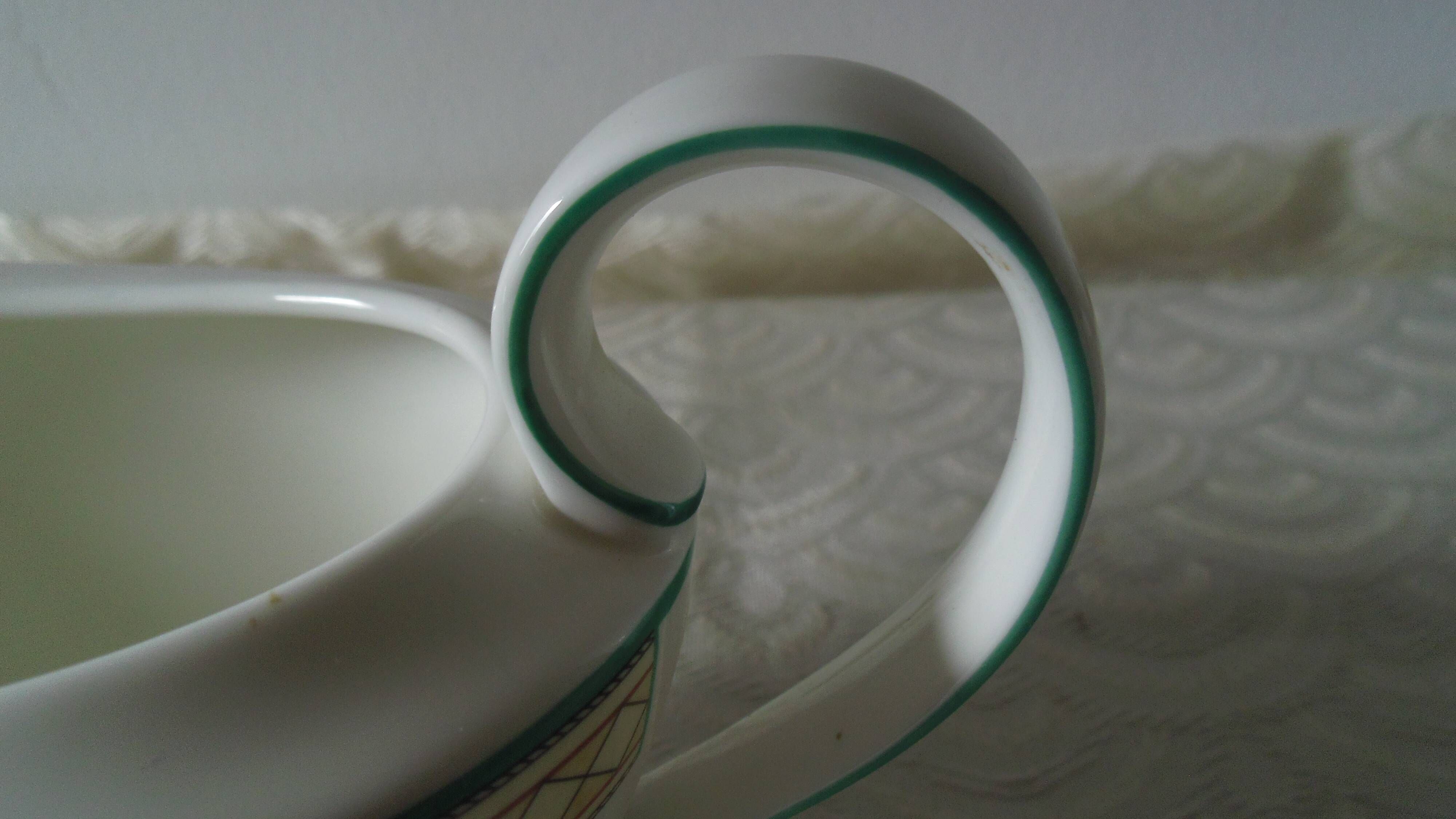 Villeroy&Boch porcelain gravy boat