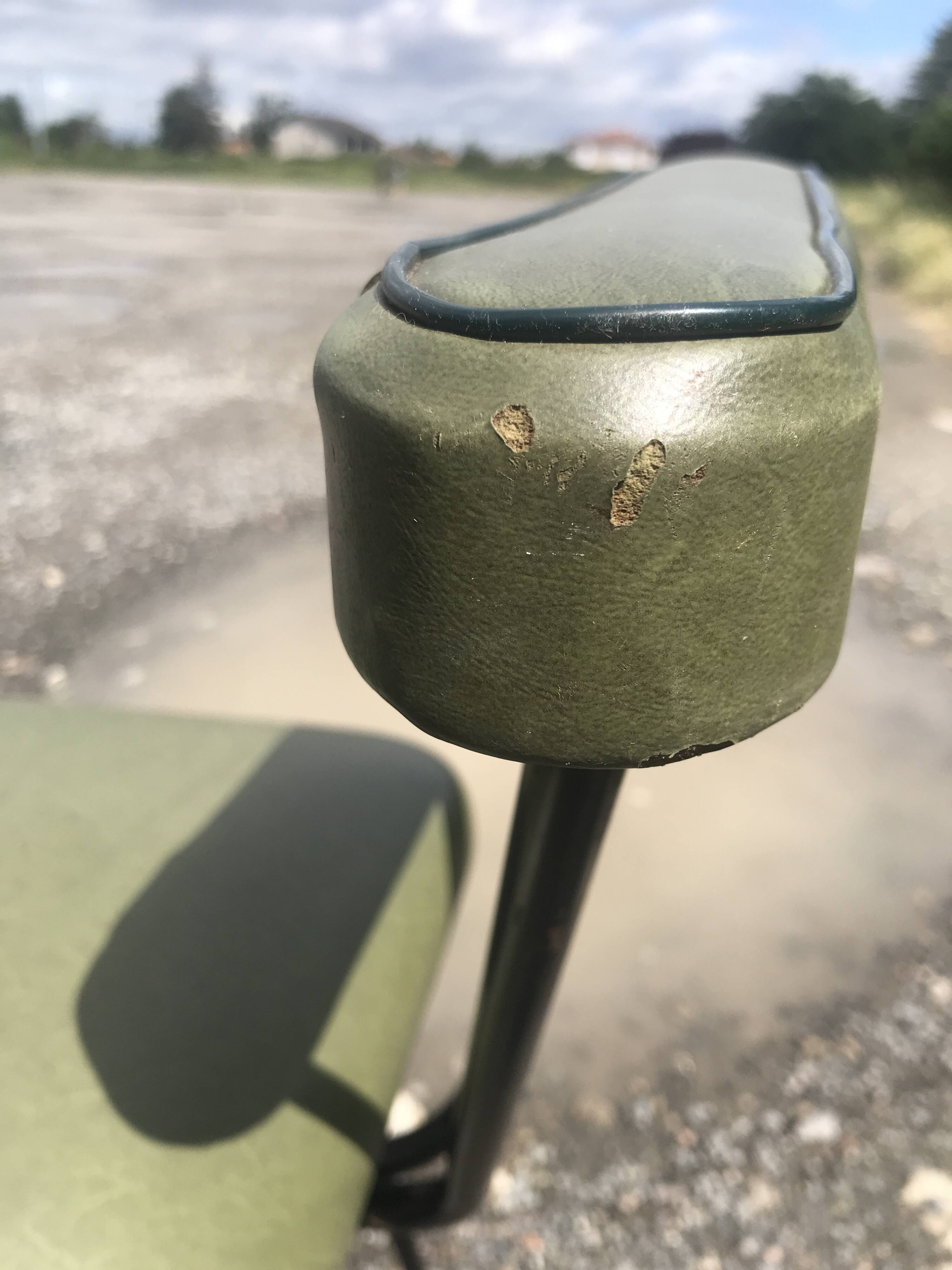 Fauteuil vintage kaki