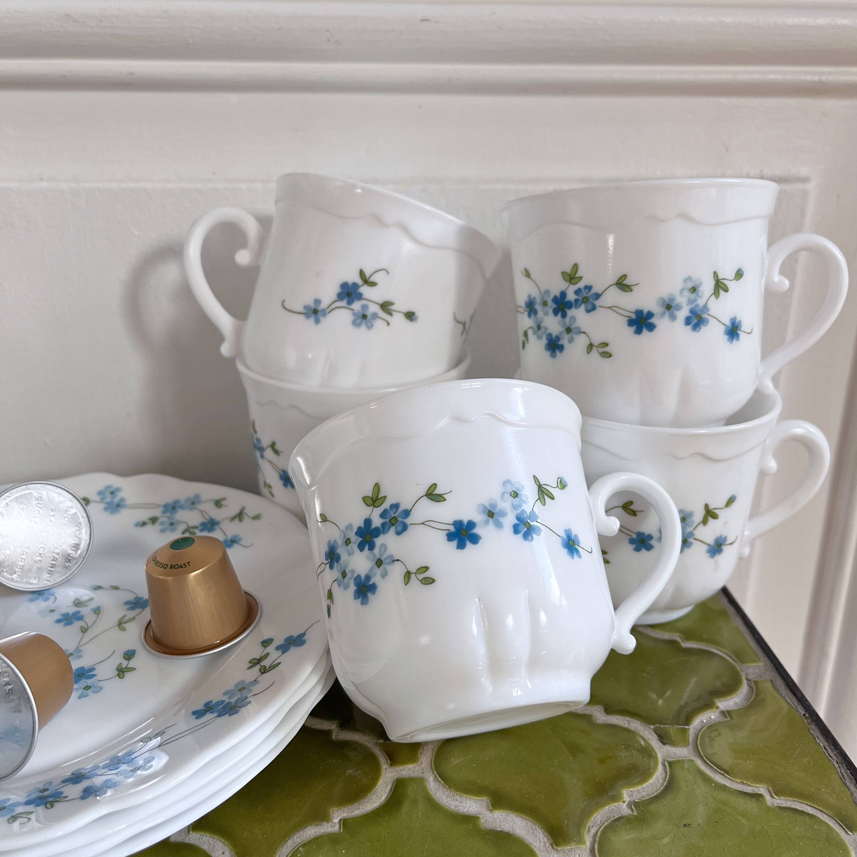 Lot 5 large vintage Arcopal myosotis Veronica tea and coffee cups