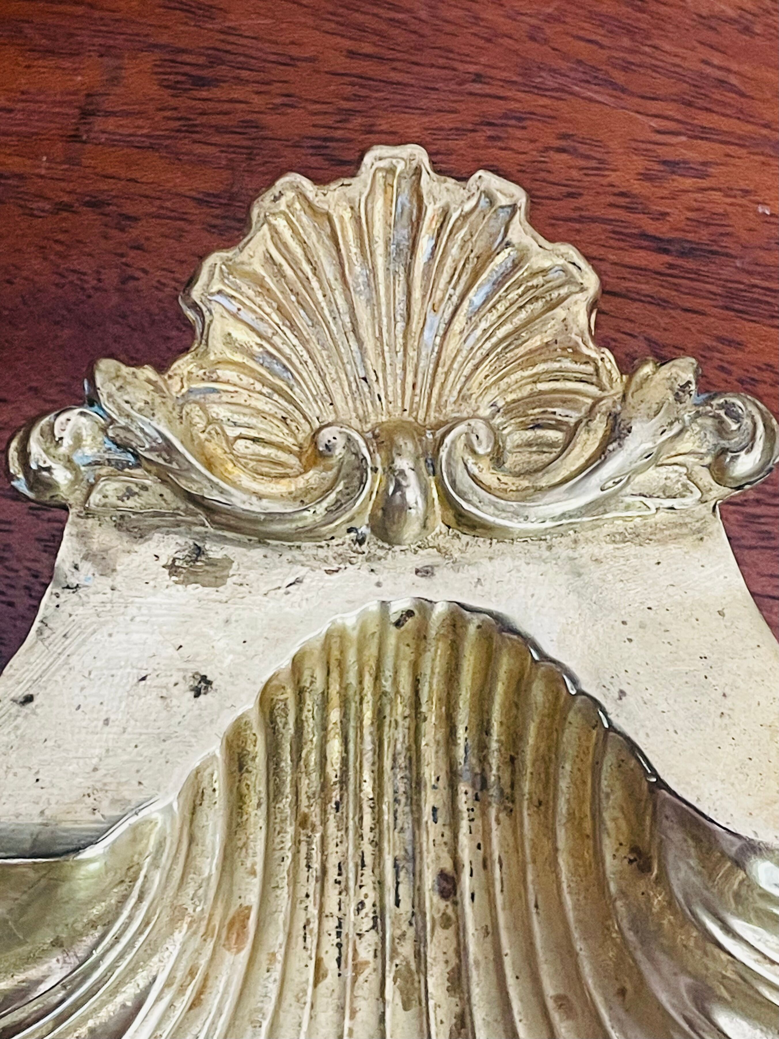 Vide-poches coquille en bronze doré