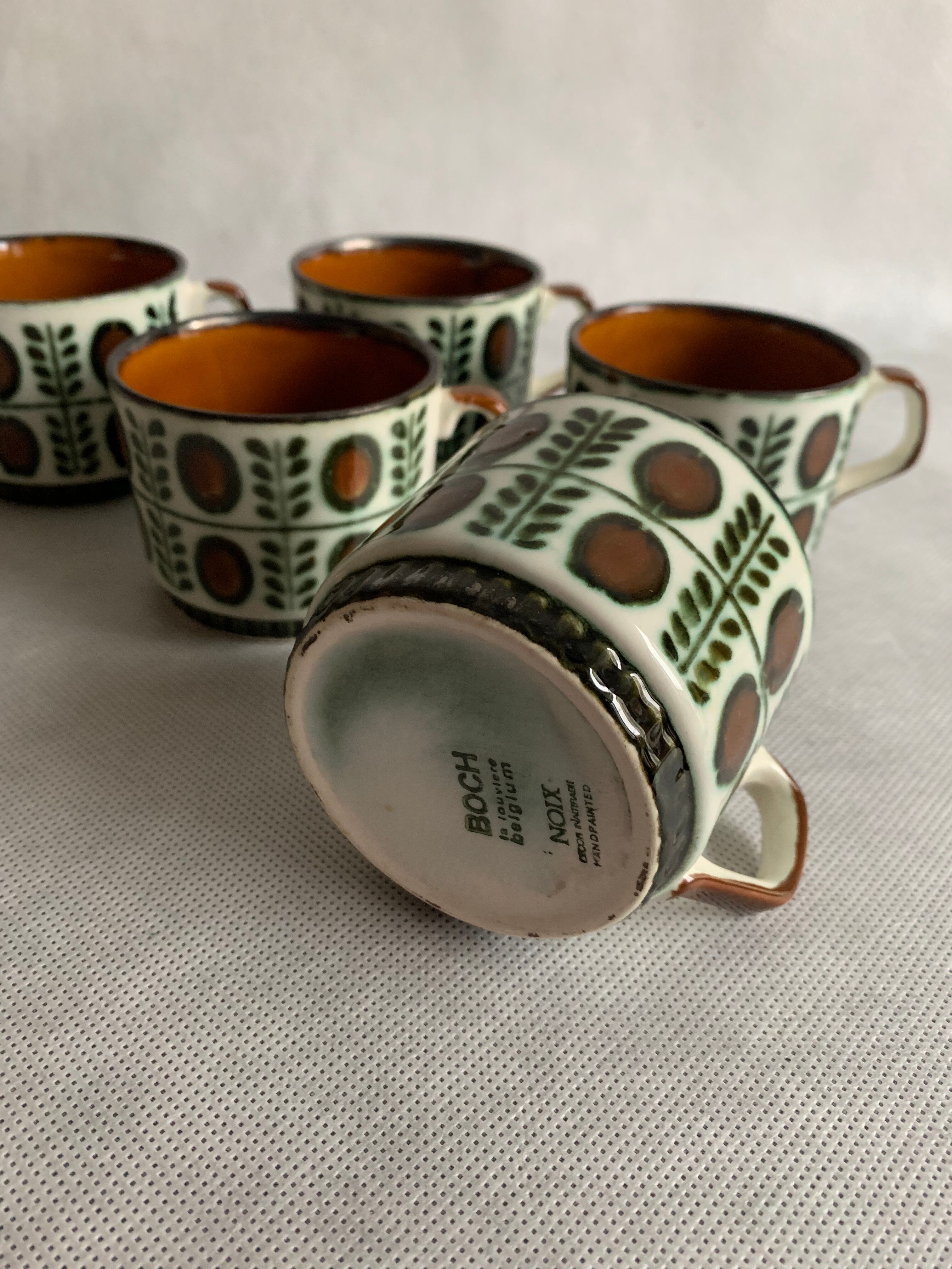 Set of 5 tea or coffee cups  Boch Rambouillet  NOIX, 1960s