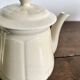 Antique ivory earthenware teapot – Art Deco style – 1930s/50s