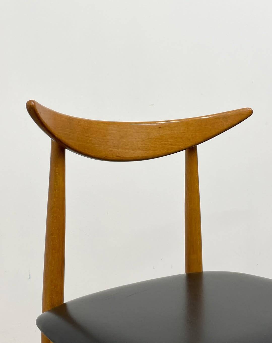Paire de chaises scandinave