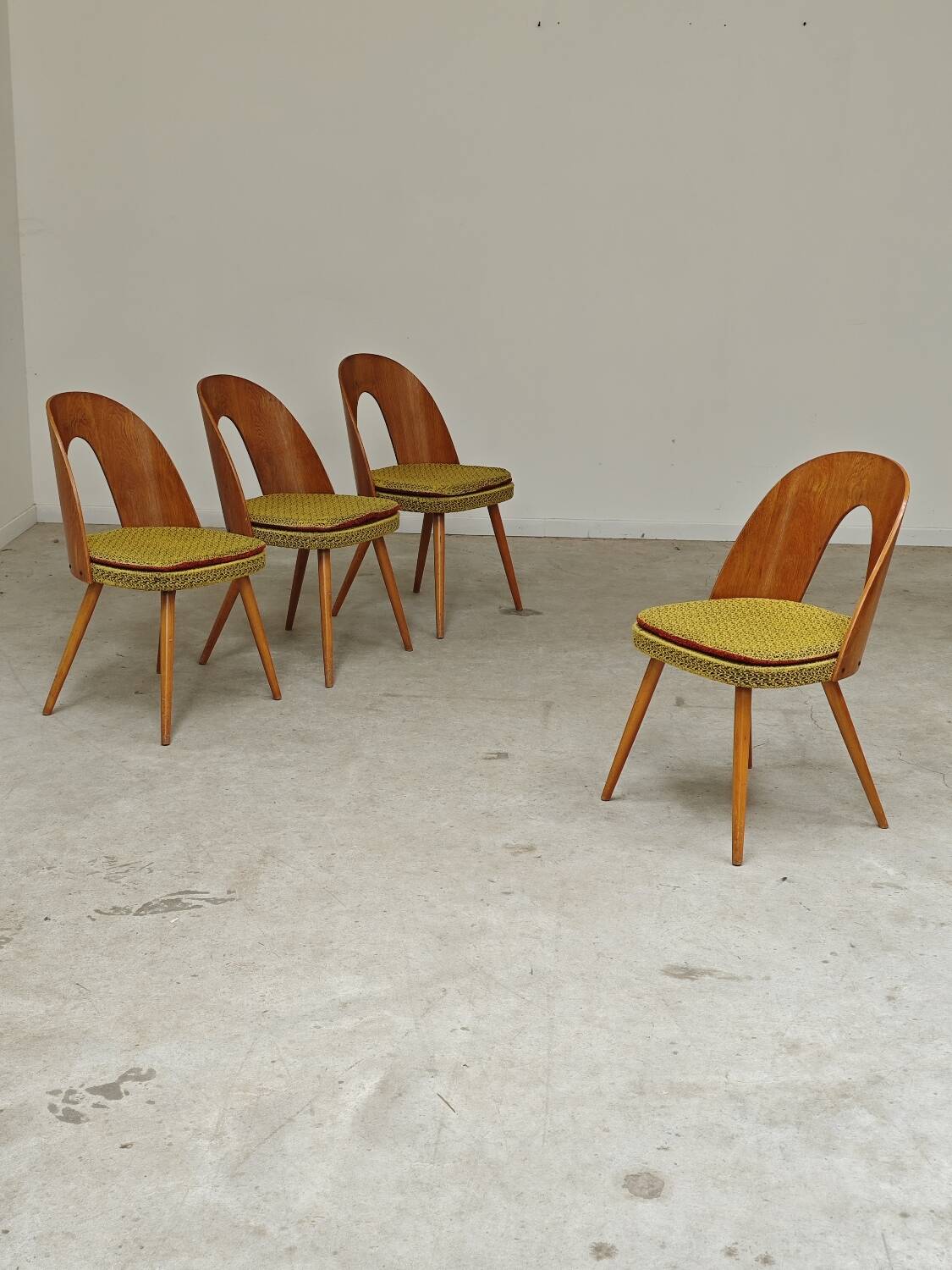 Set of 4 yellow Antonin Suman chairs for Tatra Nabytok 1960