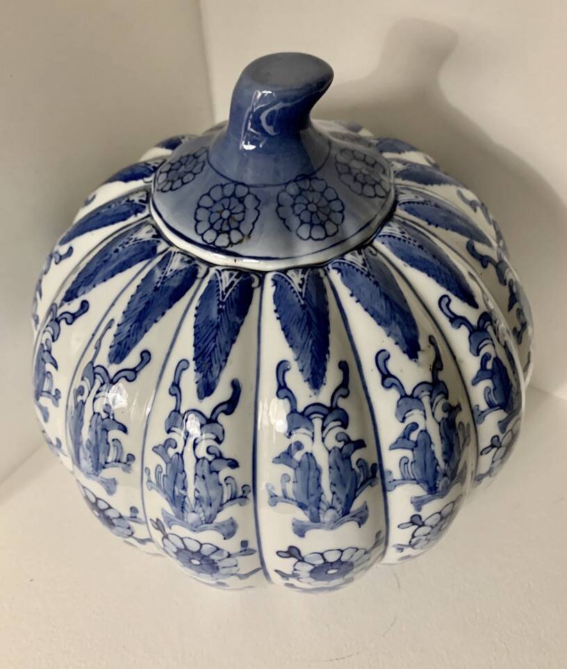Large Chinese Porcelain Ginger Jar