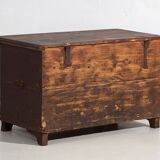 Antique wedding chest with raised plant decoration (circa 1820)