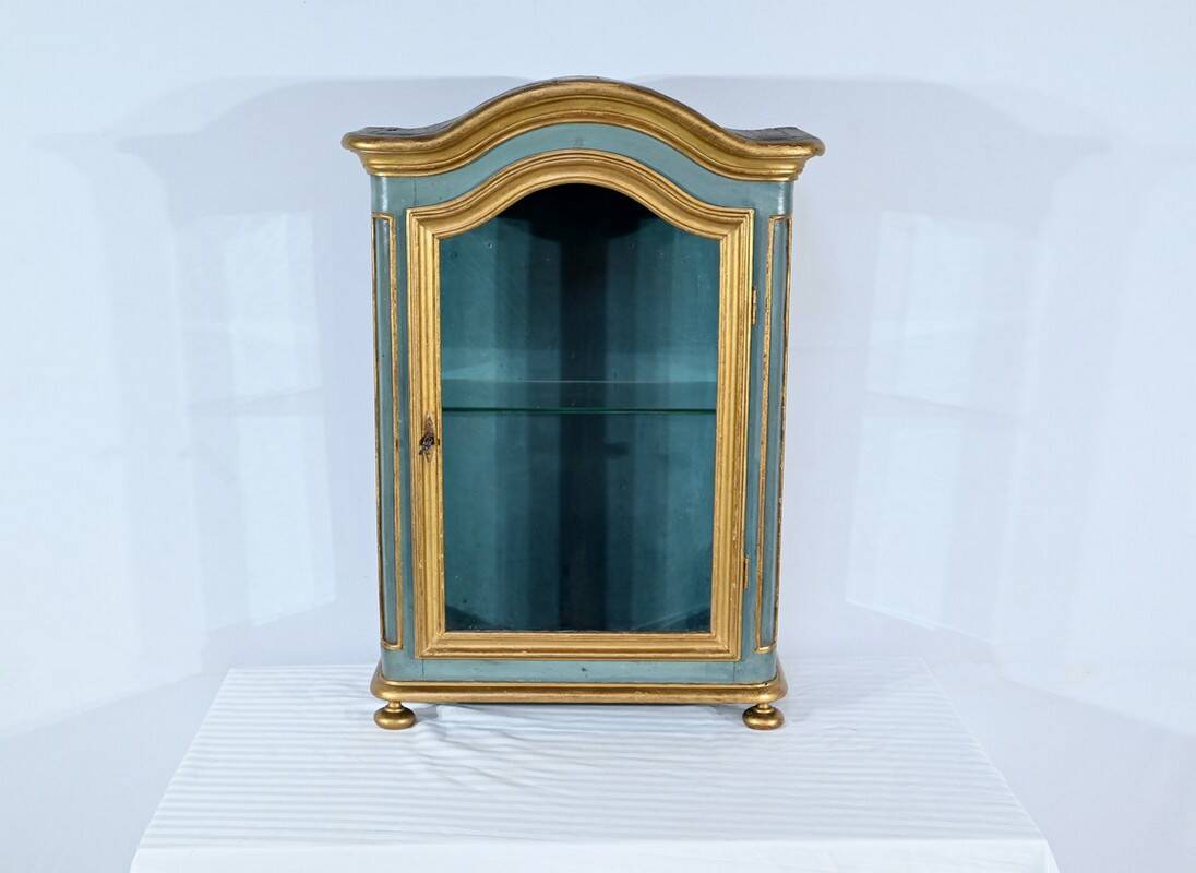 Small Showcase in Painted and Gilded Wood, Louis XV Style – Early 19th Century