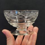 10 anciennes coupes à champagne en cristal gravé ciselé