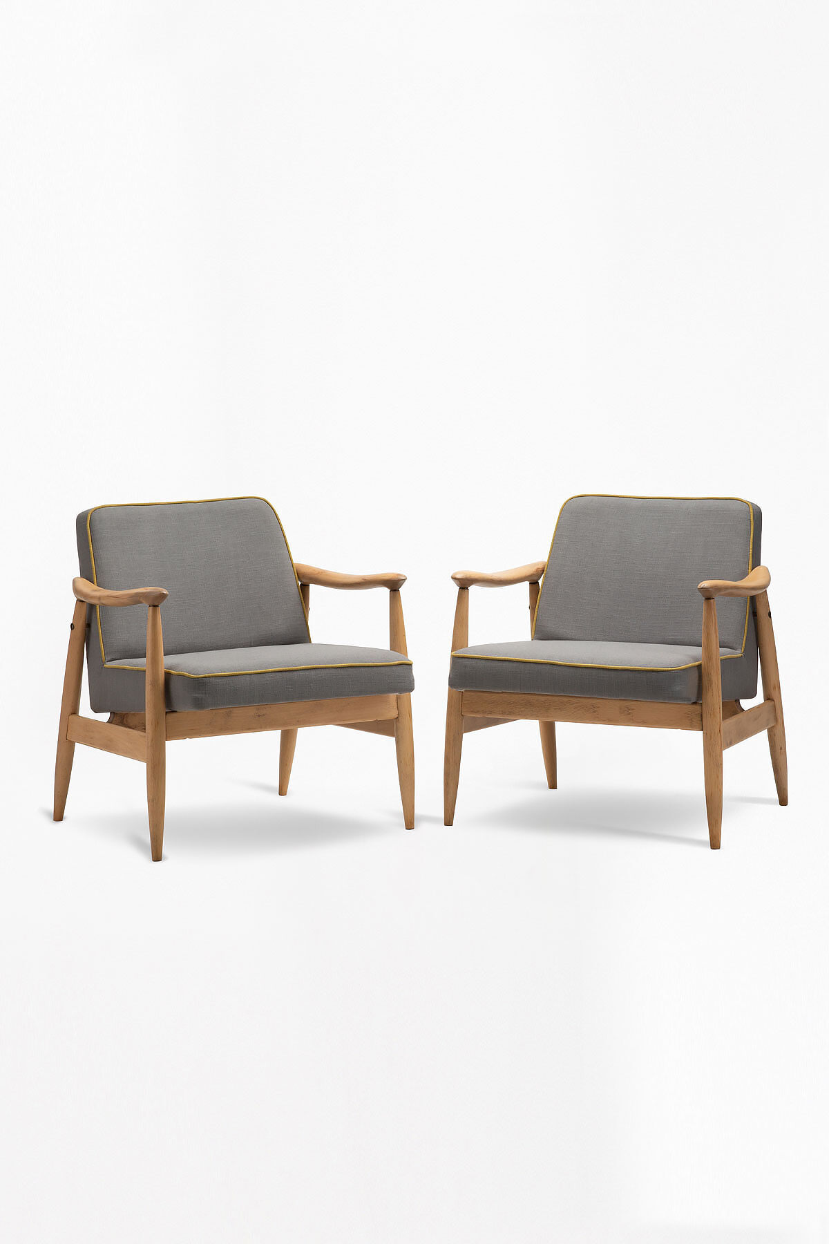 Pair of type 300-203 GFM-87 armchairs